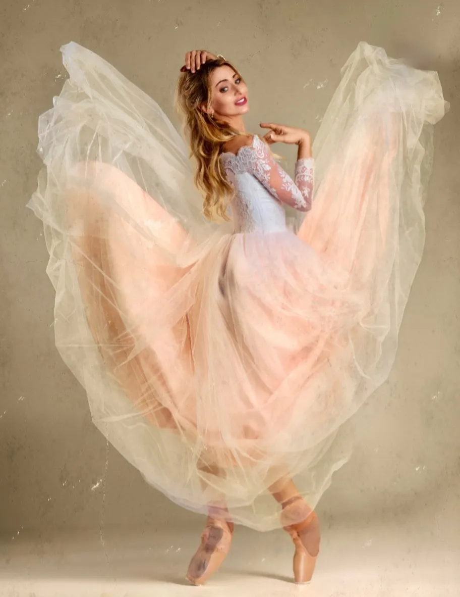 Aleksandra Liashenko, studio portrait in tulle